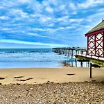 Apartment Sandalwood - By The Sea