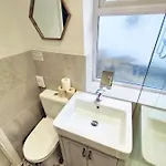 Sandalwood - By The Sea Apartment Saltburn-by-the-Sea