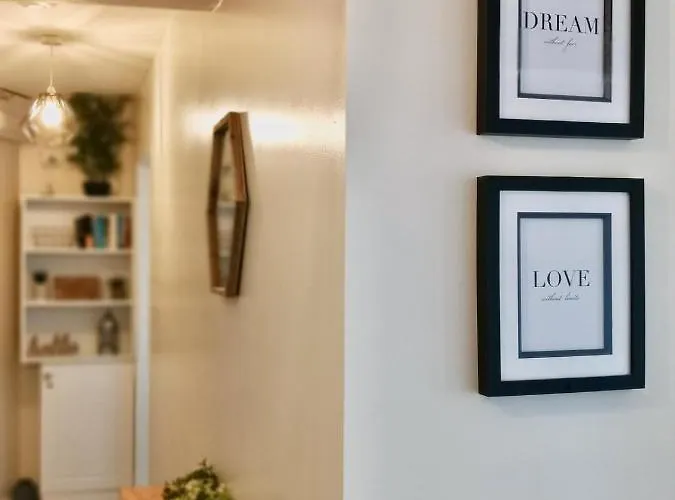 Sandalwood - By The Sea