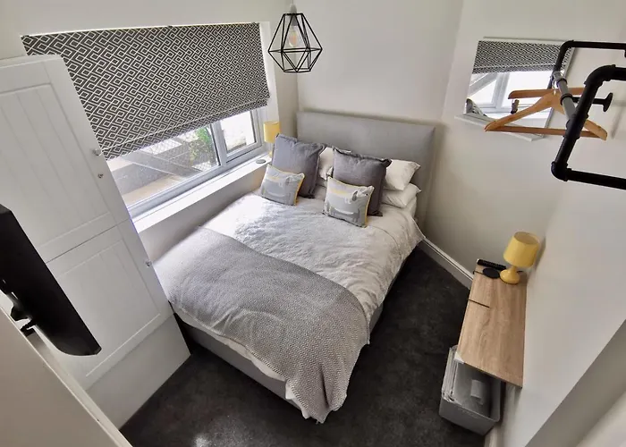 Sandalwood - By The Sea