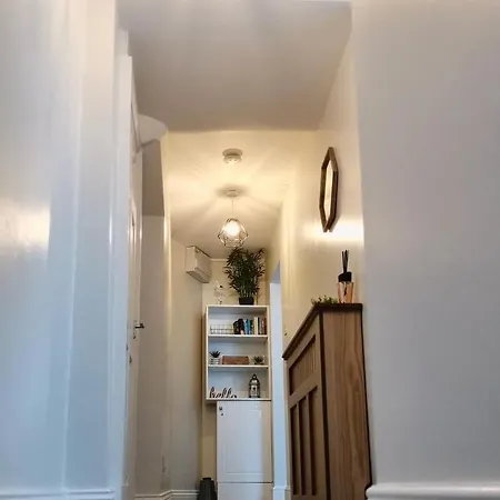 Sandalwood - By The Sea شقة